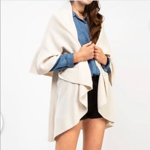 Look by M The Convertible Shawl Vest